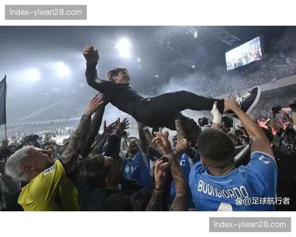 孔蒂盛赞巴西双星助阵,那不勒斯伤病潮影响争冠 孔蒂盛赞巴西双星助阵,那不勒斯伤病潮影响争冠